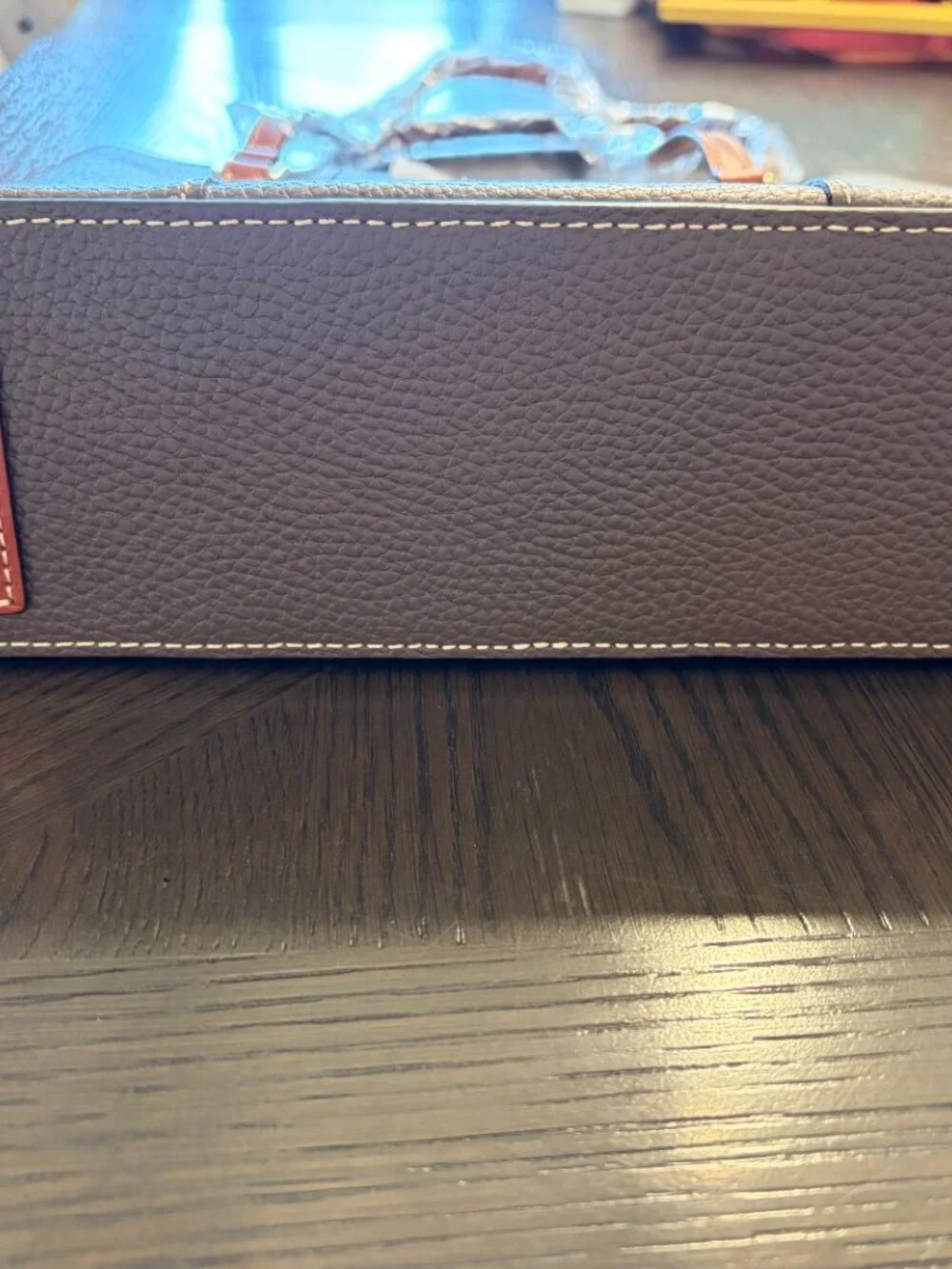 Dooney & Bourke 